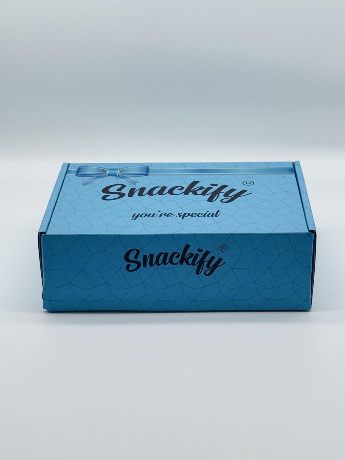 Luxury Selection Gift Box, 22 Assorted Chocolate Bars, Best Flavour Coffee, Biscuits, Butters Candies, English Brands Hamper for Christmas, Fathers & Mothers Day, Birthday, Merry Chritmas Gift Card - Image 2