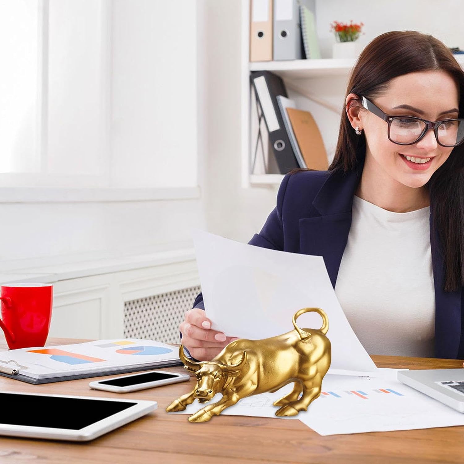 Stock Market Bull Statue,Resin Fortune Bull Desk Statue - Handmade Stock Market Decor For Desktops, Shelve, Meeting Rooms, Offices, Reception Desks - Image 3