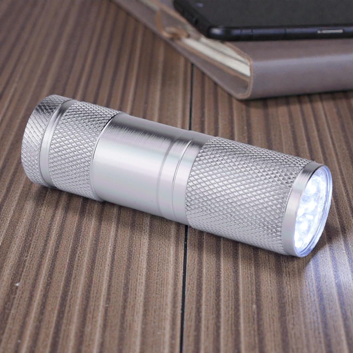 BELLOS Men's Watch Gift Box – LED Lamp – Wallet – Pen, Silver, 42, Bracelet, Silver, 42, Bracelet - Image 5