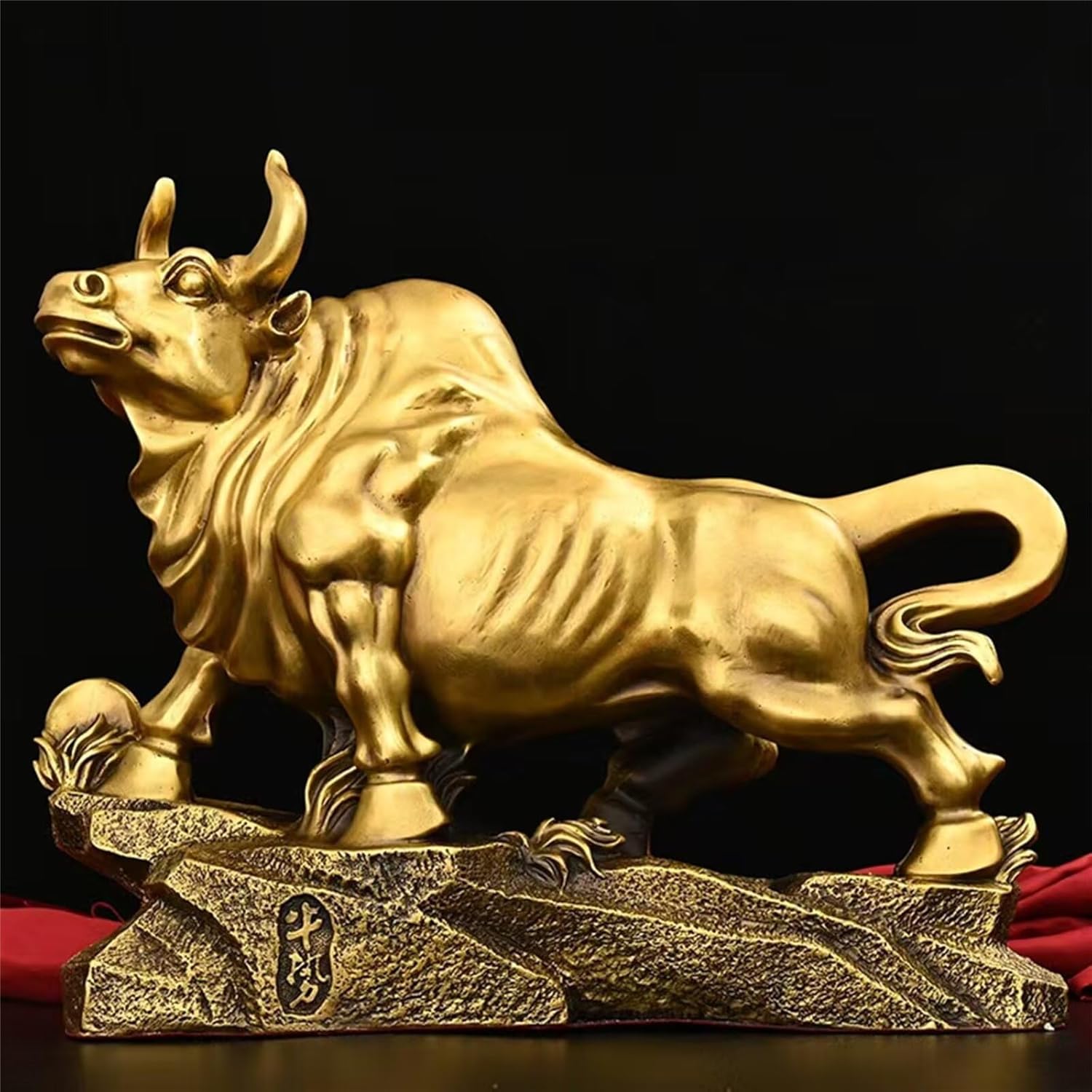 Home Decor Feng Shui Scuplture Office Brass Wall Street Bull Statues for Stock Market Bulls